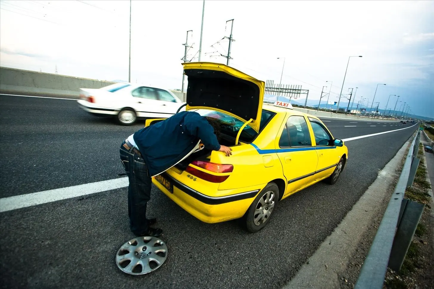 Tire flat? We do flat tire changes. Do you need a tow company near la jolla roadside assistance?