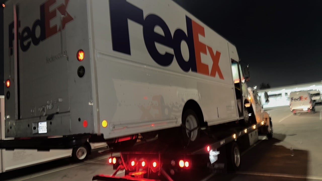 Tow Truck San Diego is lending a hand to Fed/Ex... keeping the fleet on the road with All Roadside Towing.